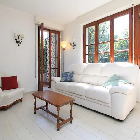 Villa Silvia By Interhome