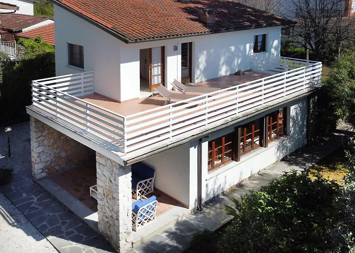 Villa Silvia By Interhome